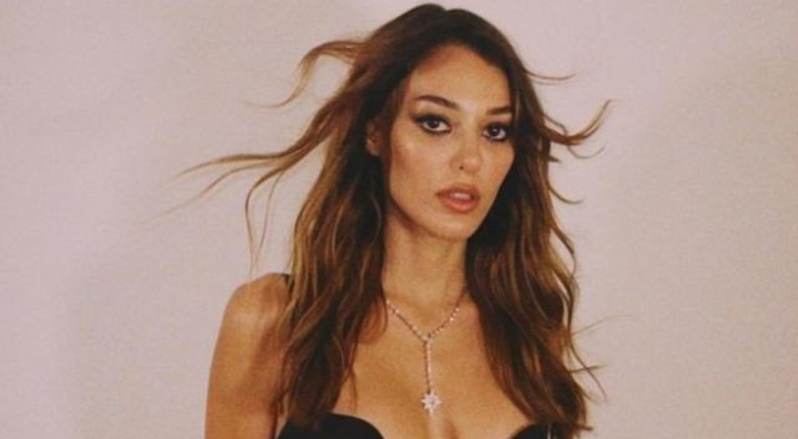 Dilan Çiçek Deniz son pozlarıyla olay oldu!