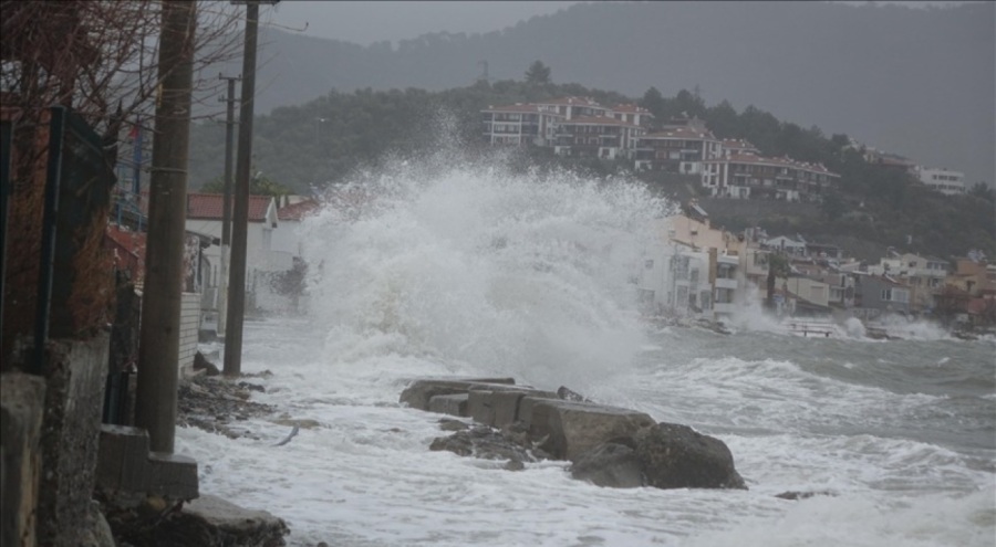 Marmara ve Ege'de fırtına uyarısı