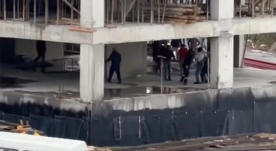 Bursa'da inşaat işçilerinden sopalı kavga!