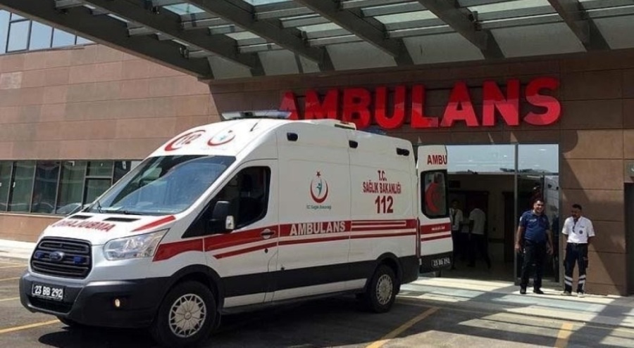 Bıçaklı saldırı! 18 yaşındaki Emre hayatını kaybetti