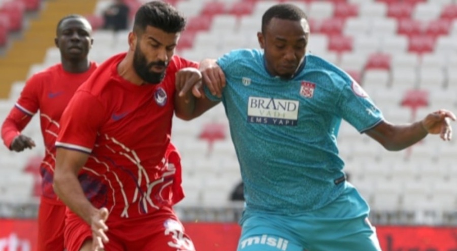 Sivasspor kupada 3 golle tur atladı