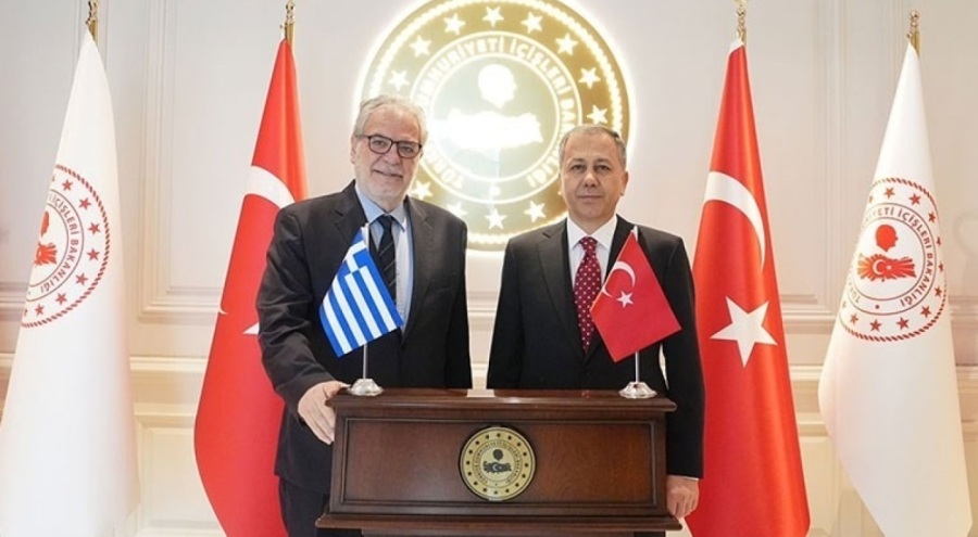 Bakan Yerlikaya, Yunan Bakan Stylianides ile görüştü