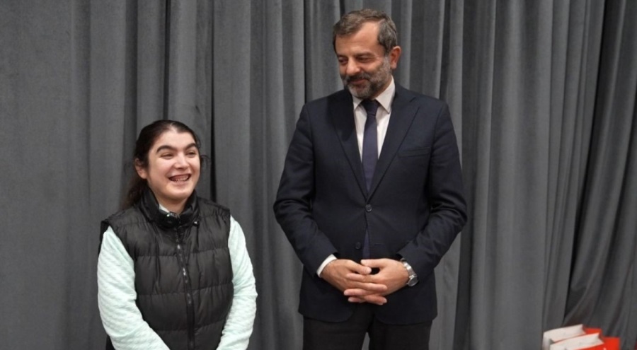 Bursa Gürsu'da Feride Ağalı Başkan Işık ile beraber atık topladı
