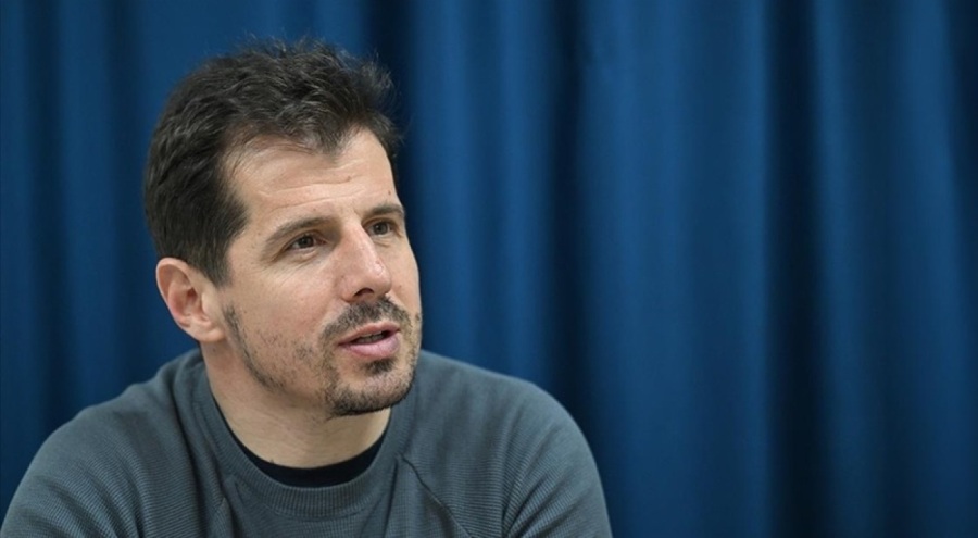 Emre Belözoğlu'na anne tavsiyesi: Faruk Başkanı yalnız bırakma