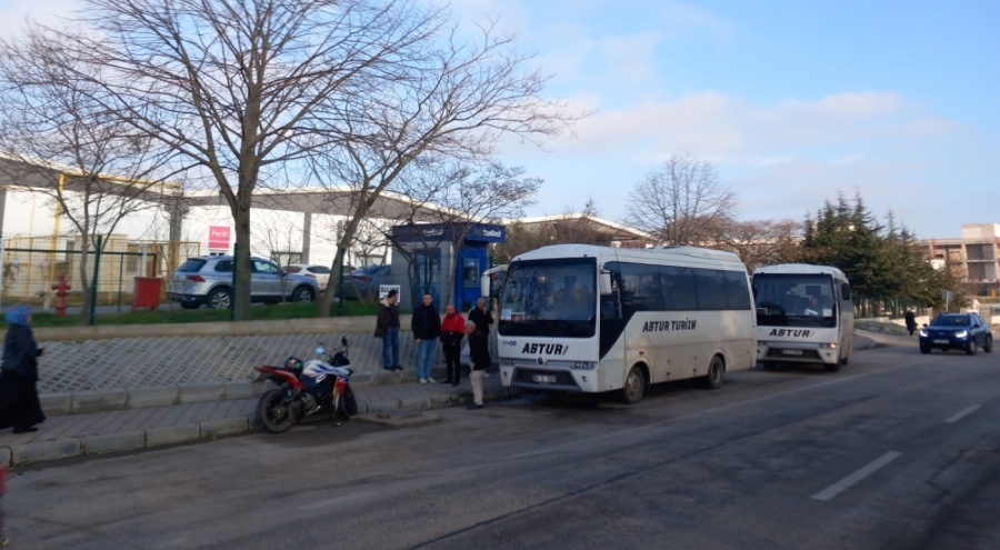 Kaza yapan motosikletli 130 metre sürüklendi