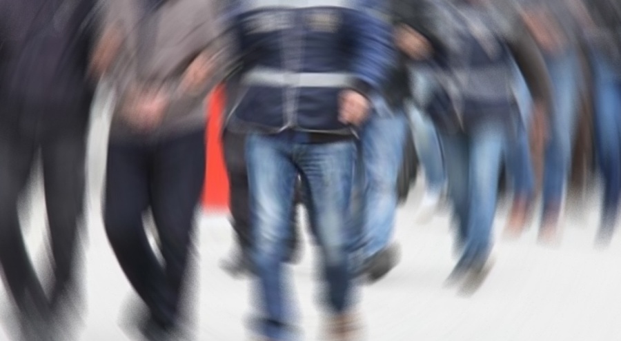 İzmir'de zehir tacirlerine darbe!