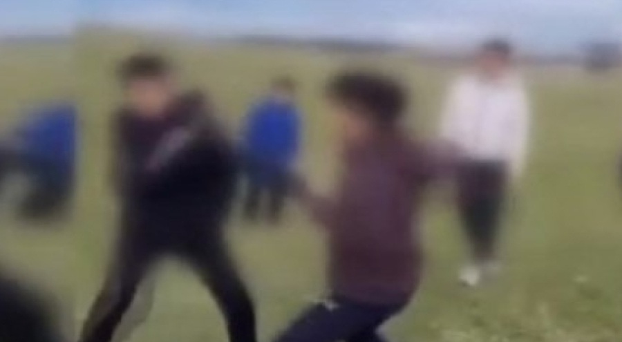 Akran zorbalığı! Arkadaşlarını kavga ettirip izlediler