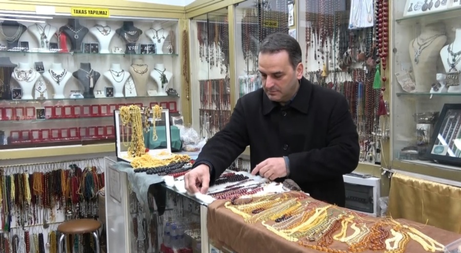 Bursa'da balina kusmuğundan yapılan tespih yapıyor! Fiyatı 25 bin lira