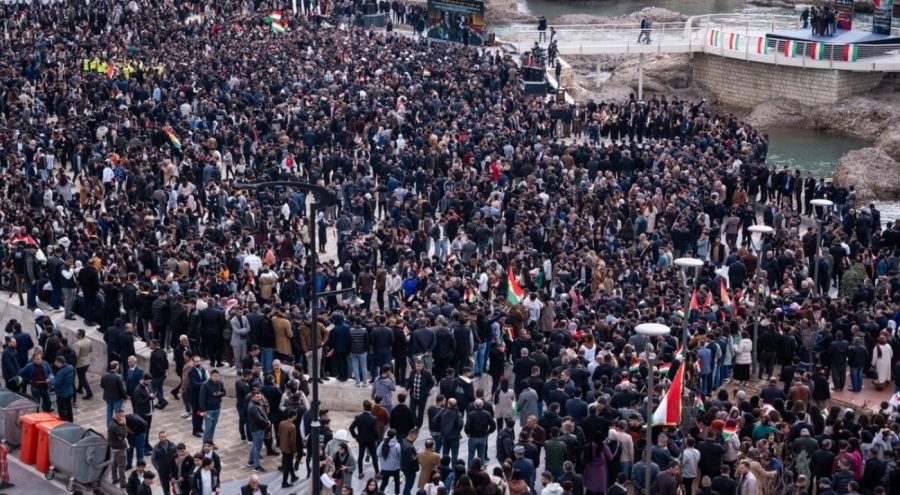 Irak'ta İran'ın Erbil'e saldırısı protesto edildi