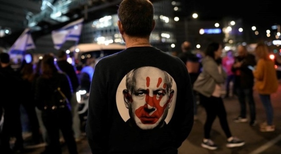 Netanyahu, esir yakınlarıyla görüştü