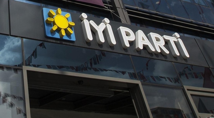 İYİ Parti'de dönemeç! Adaylık ilan edilen isim aniden çekildi!
