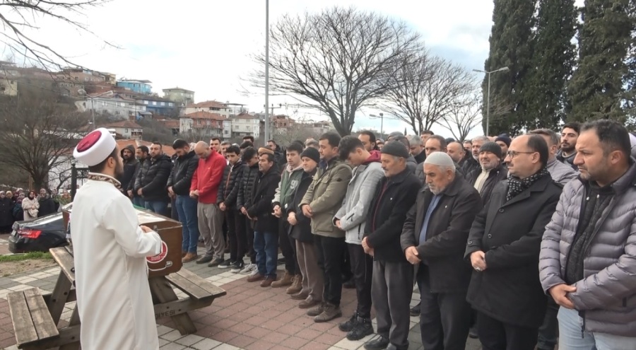 Küçük Zeynep Bursa'da gözyaşları içinde defnedildi!