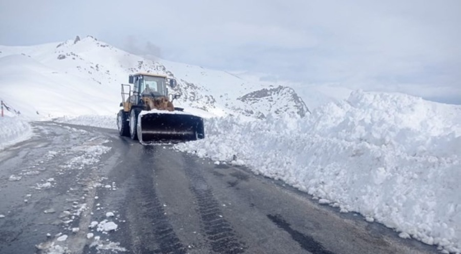 Şırnak'ta kar kalınlığı 3 metreyi aştı