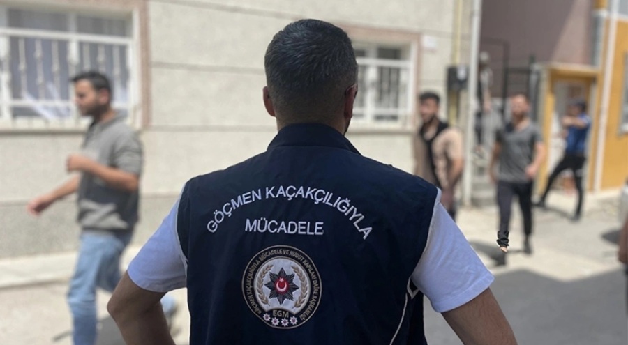 Edirne'de 14 düzensiz göçmen yakalandı