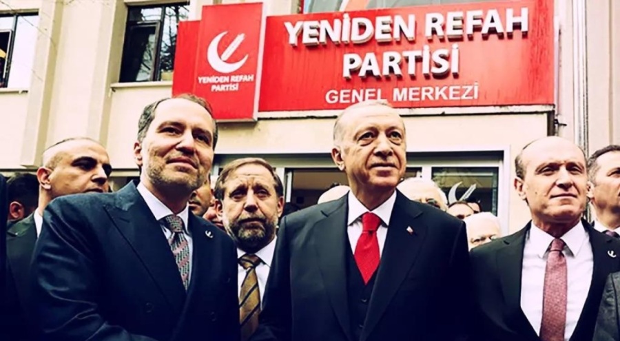 AK Parti'nin üç büyükşehir teklifi ilk kez açıklandı: Yeniden Refah Partisi'nden görüşme sonrası 'ittifak' çıkışı