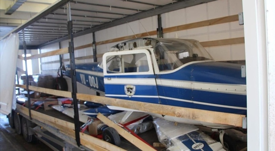 Kapıkule'de bir tırda "Cessna" tipi uçak ele geçirildi