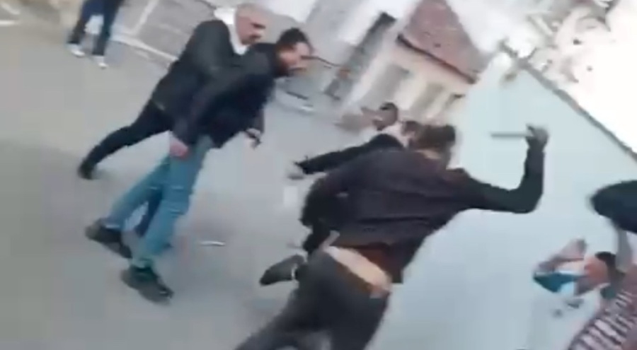 Bursa'da sopalarla öldüresiye dayak!