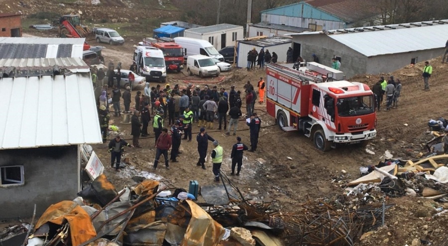 Barakada yangın faciası: 1 işçi yaşamını yitirdi