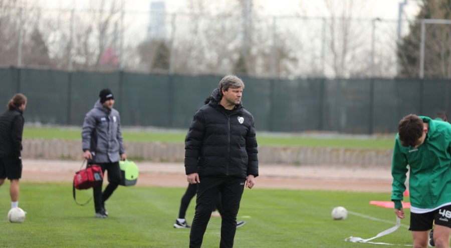 Ertuğrul Sağlam: "Anne ve teyzeler bile 8 numara konuşur hale geldi"