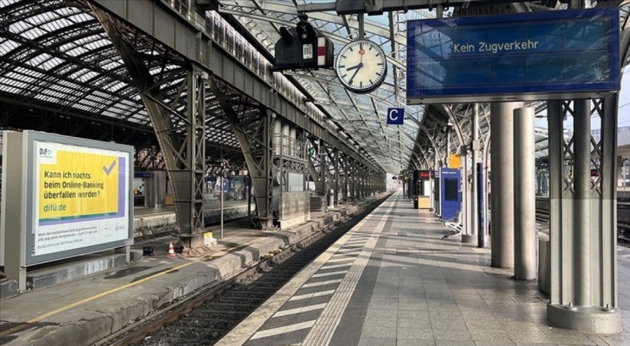 Almanya'da makinistler yine greve gitti