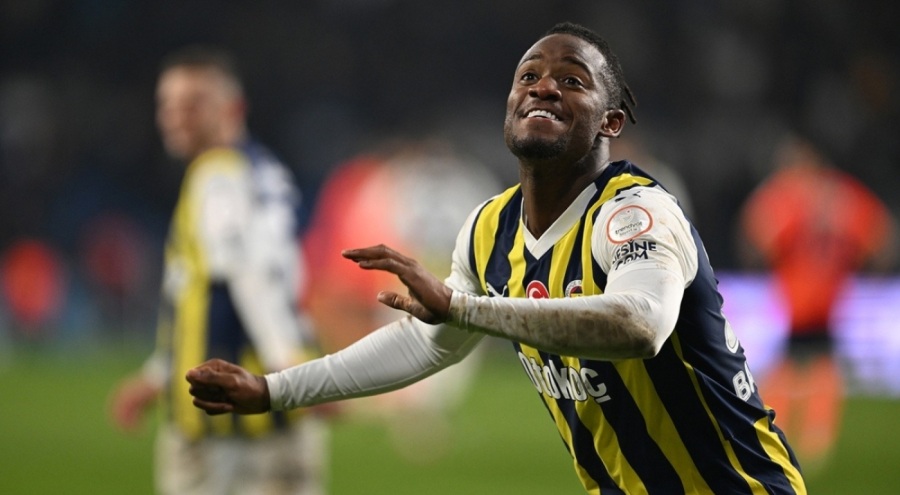 Fenerbahçe'yi ipten aldı! Michy Batshuayi gollerini sürdürüyor