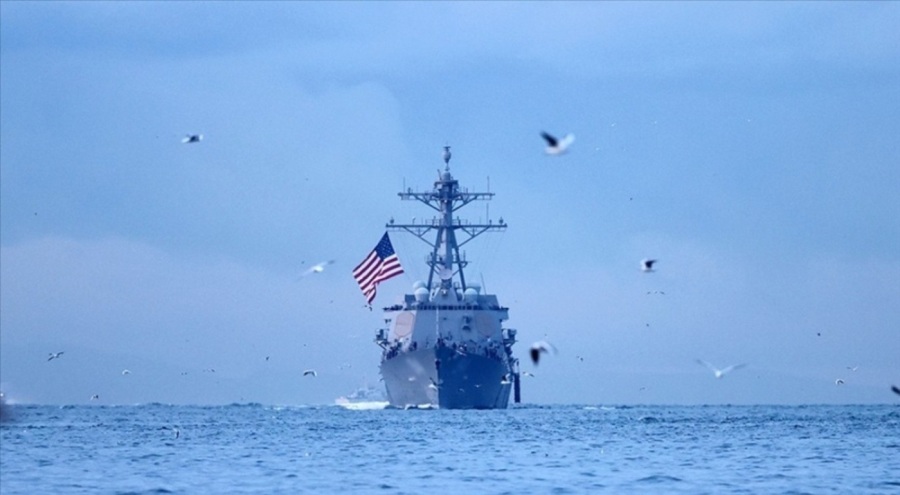 Husiler, bir ABD gemisini vurduklarını açıkladı