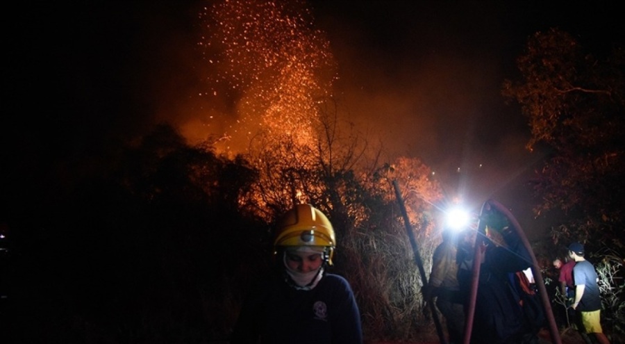 Kolombiya, devam eden orman yangınları nedeniyle "uluslararası yardım" talep edecek