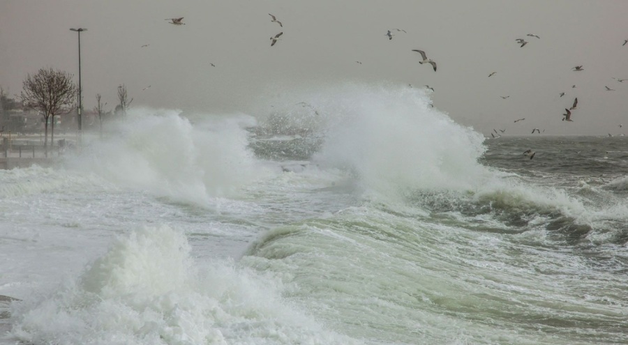 Meteoroloji'den iki bölgede 'fırtına' alarmı
