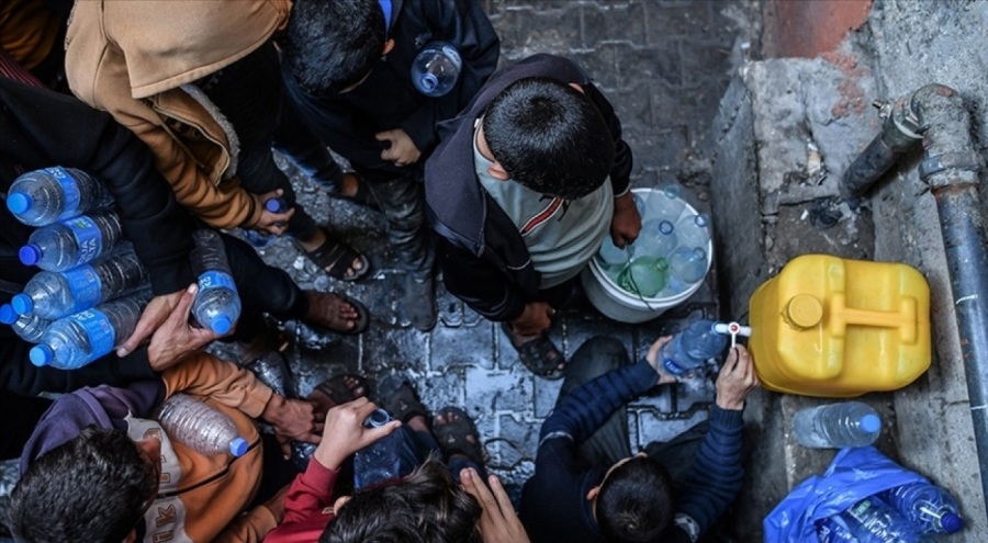 Filistin Çevre Kalite Kurumu: Gazze'de 1,5 milyon kişi kirli su ile bulaşan hastalıklara yakalanıyor