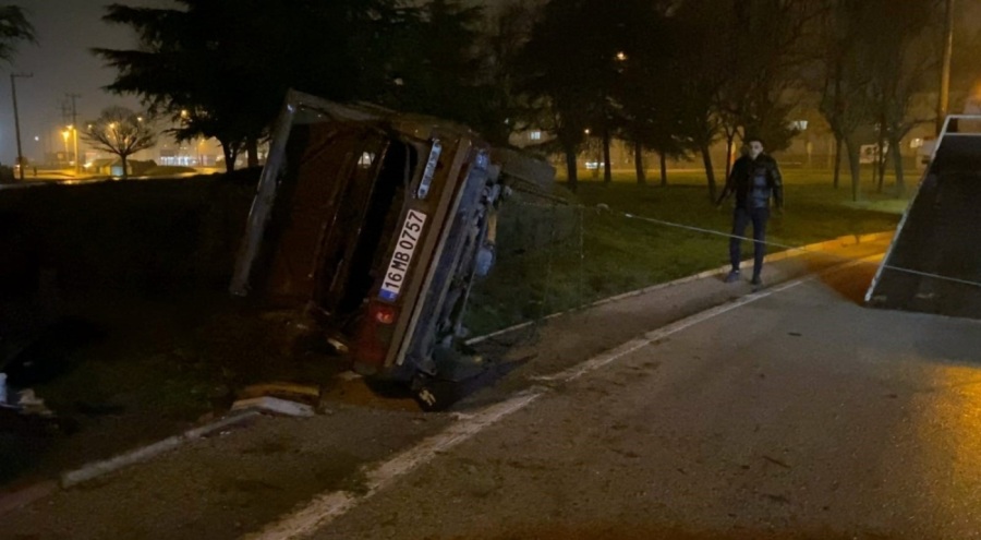 Bursa'da otomobil takla attı 1 yaralı