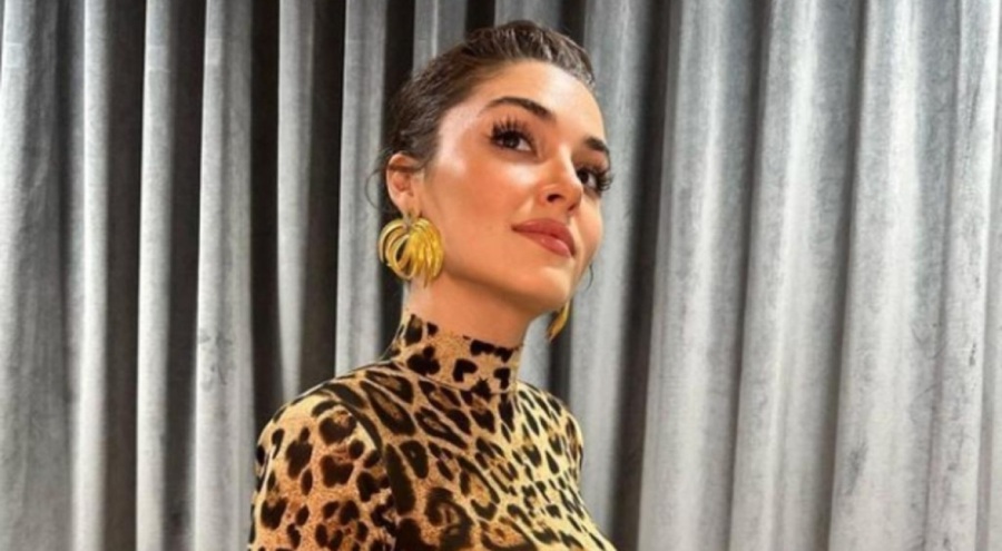 Hande Erçeli'in kızıl sevdası kısa sürdü! Tarzını tekrar yeniledi