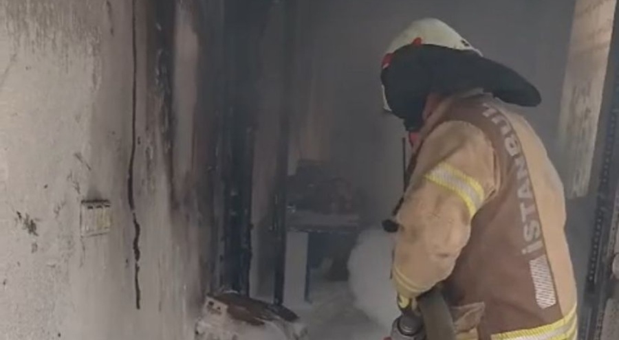 Pil üretim atölyesi alev alev yandı