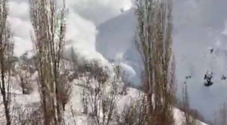 Van'da çığ düştü!