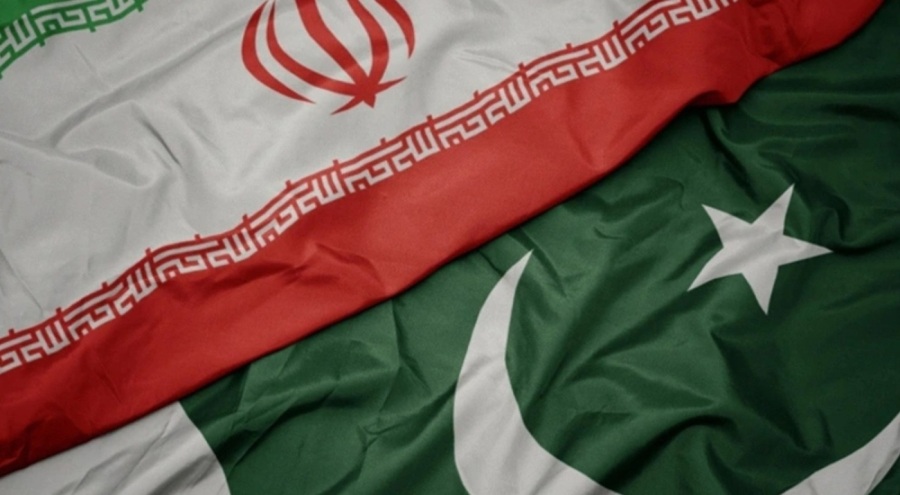 Pakistan sınırında silahlı saldırı... 9 kişi öldürüldü