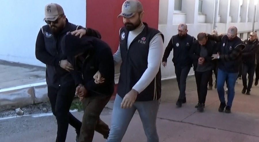 Interpol tarafından kırmızı bültenle aranan DEAŞ üyeleri yakalandı