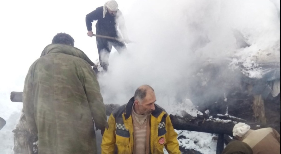 Van'da ahır yandı! 1 katır ile 50 keçi öldü