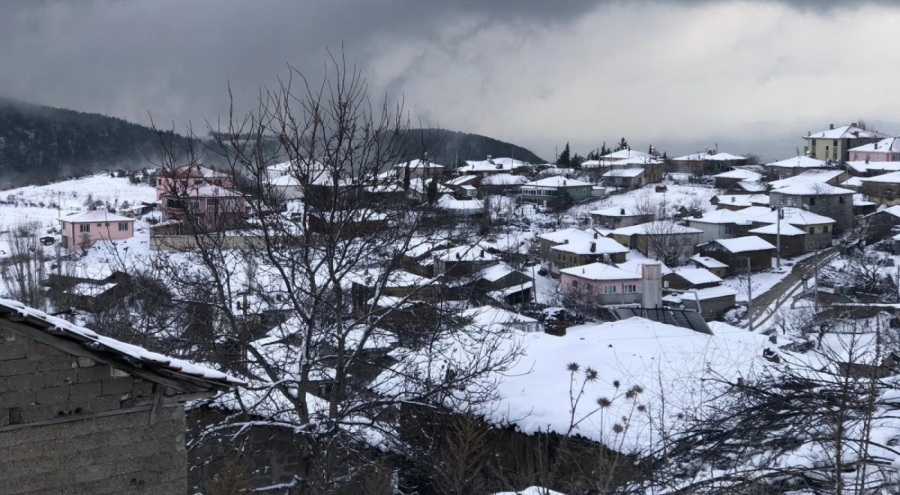 Osmaneli İlçesi'nde kar 20 santimetreye ulaştı