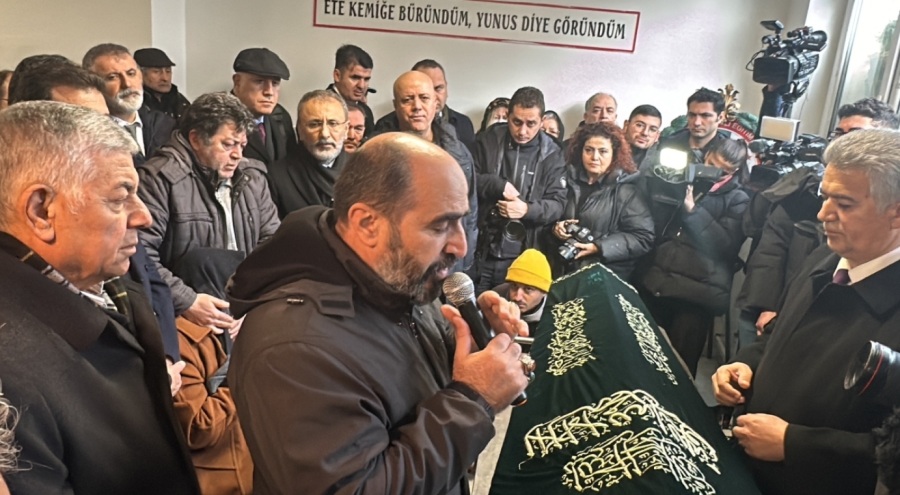 Kilise saldırısında ölen Tuncer Cihan son yolculuğuna uğurlandı