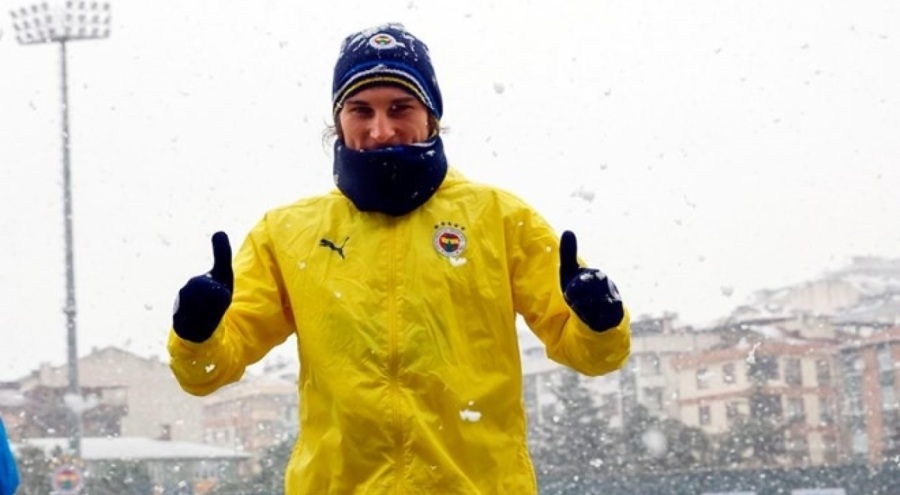 Fenerbahçe'de Çağlar Söyüncü ilk antrenmanına çıktı