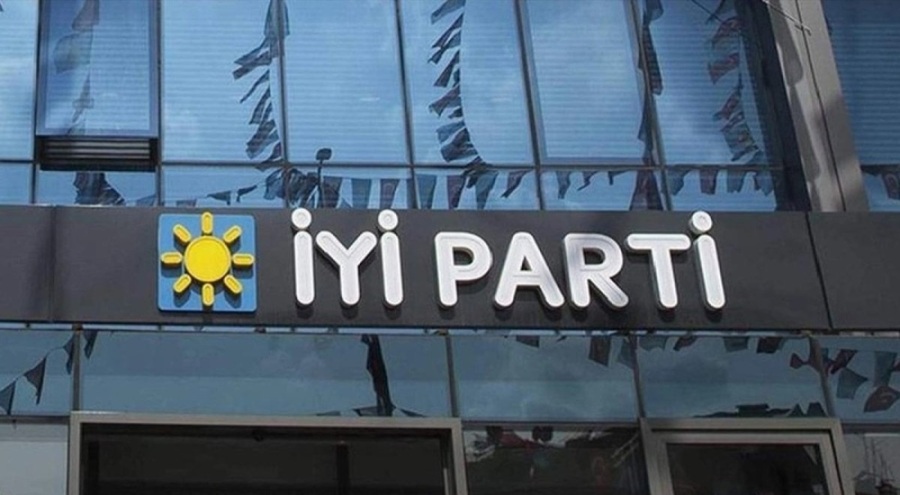 İYİ Parti'de toplu istifa