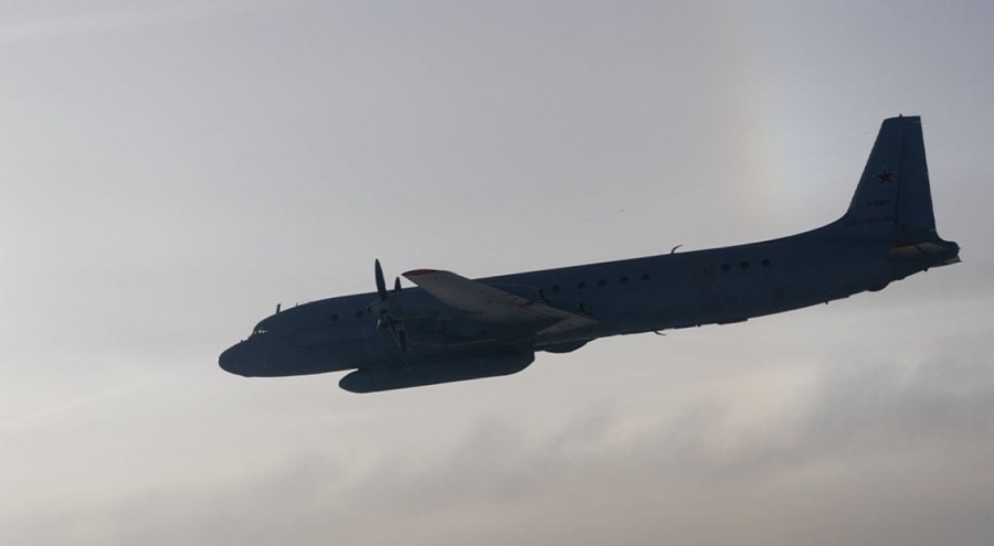 Rus keşif uçağı Alman Hava Kuvvetleri'ni alarma geçirdi