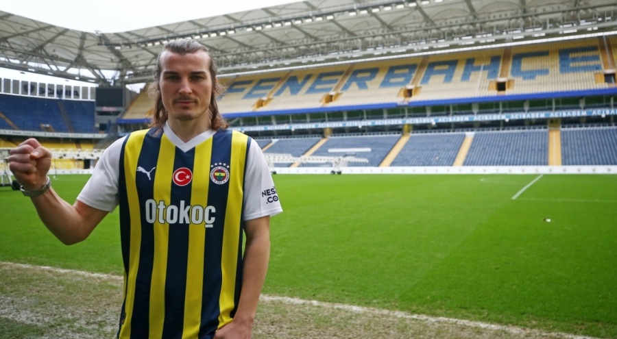 Fenerbahçe'de, Çağlar Söyüncü'nün lisansı çıkarıldı