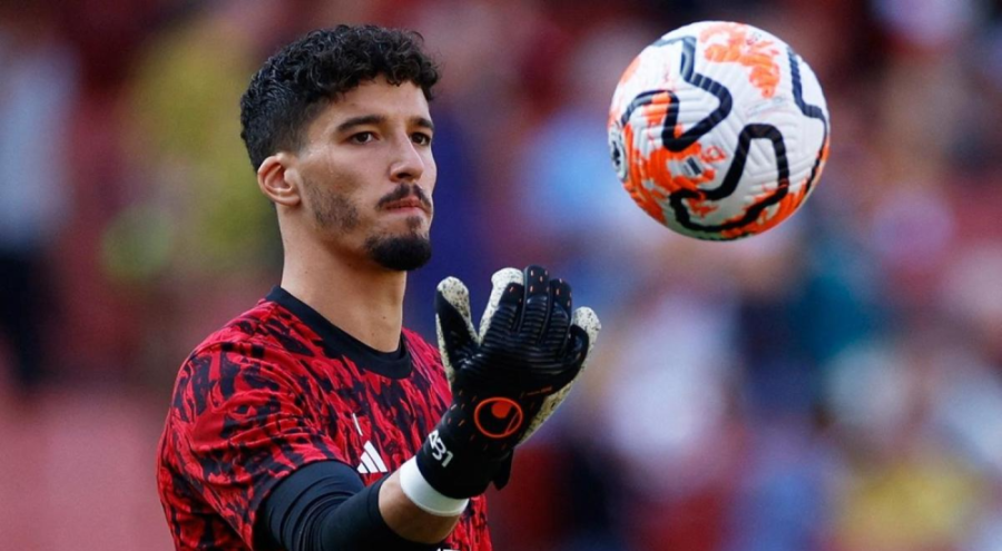 Kaleci Altay Bayındır'a kötü haber