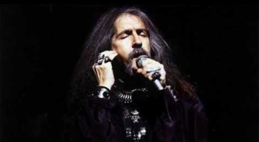 Usta sanatçı Barış Manço vefatının 25. yıl dönümünde anılıyor