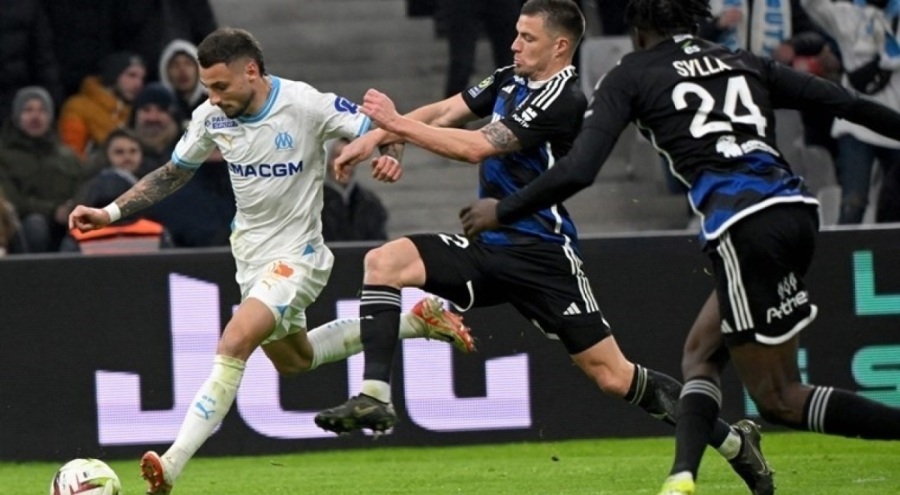 Jonathan Clauss'tan transfer kararı