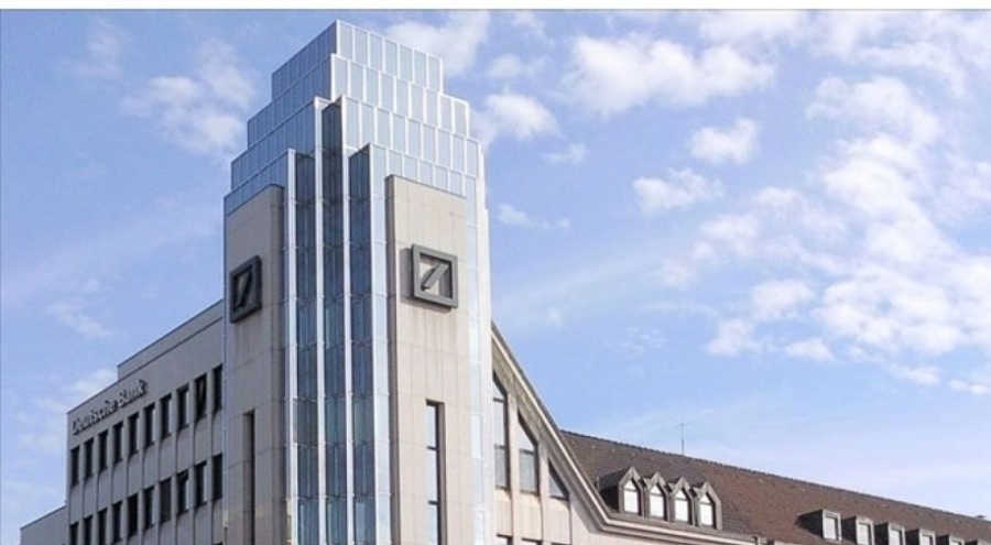 Deutsche Bank vergi öncesi karını 2023'te artırdı