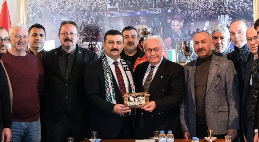 Bursa Büyükşehir Belediye Başkan Adayı Türkoğlu, Bursaspor'u ziyaret etti