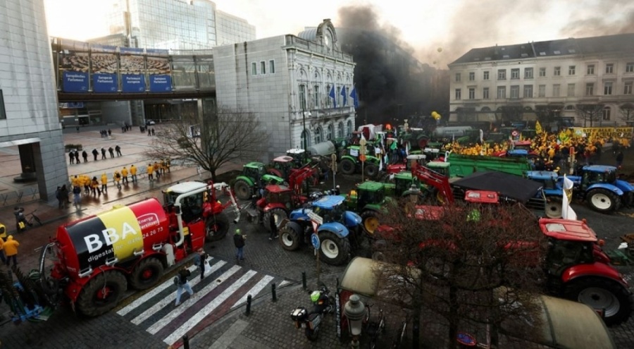 Avrupa'da çiftçi protestoları büyüyor!