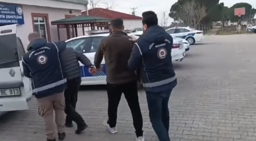 Kırklareli'de göçmen kaçakçılığı yaptığı iddiasıyla tutuklandı