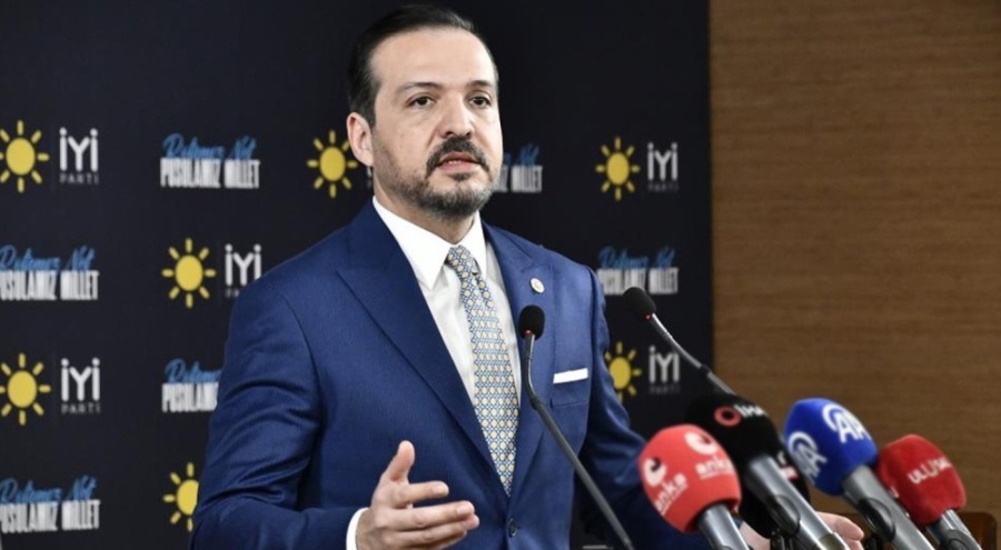 İYİ Parti'den "afiş" açıklaması geldi!